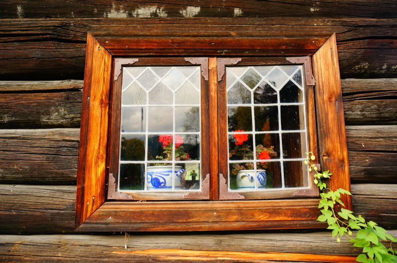 Wood Windows Installation in Des Moines, IA